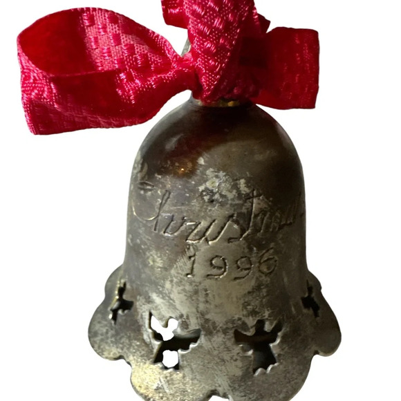 Vintage International Silver Company 1996 Silver Plated Christmas Angel Bell - Picture 3 of 4